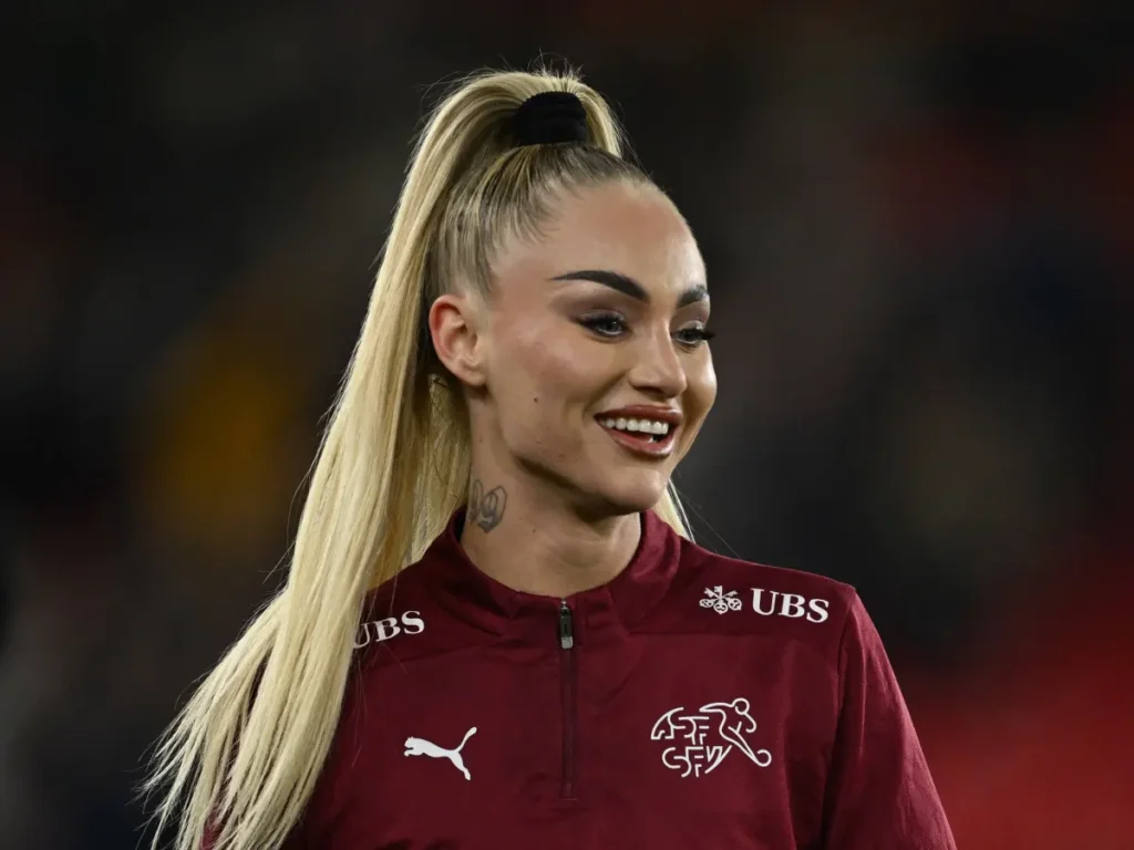 Alisha Lehmann ungeschminkt: Natürlichkeit, Make-up und echte Stärke alisha lehmann ungeschminkt